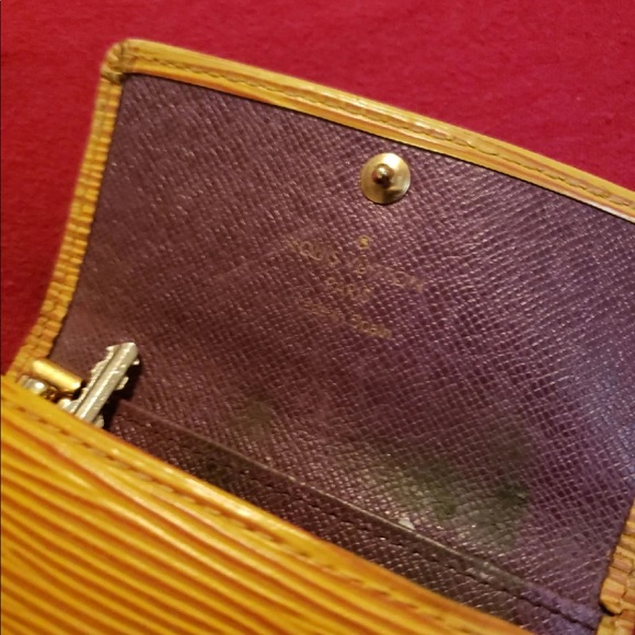 Lv Keyring holder - Picture 4 of 5